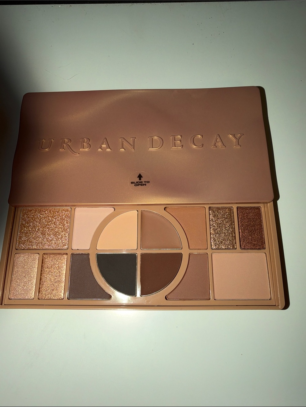 Urban Decay Nude & Bronze Eyeshadow Palette - Champagne, Peach, Bronze, Brown